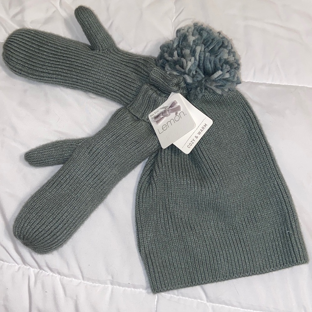 Mitten and Beanie set!